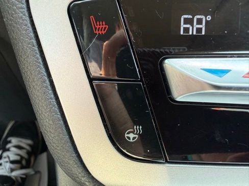 Used 2021 Ford Explorer XLT w/ Equipment Group 202A image 30