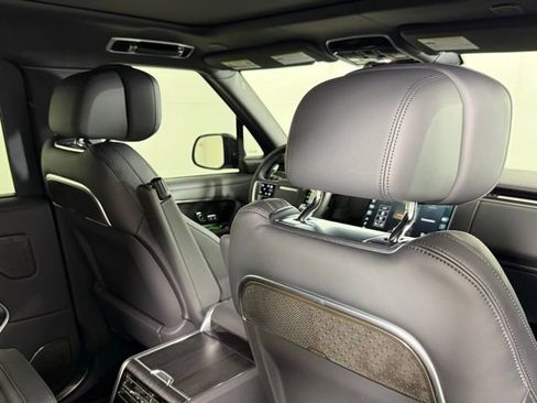 New 2025 Land Rover Range Rover Long Wheelbase Autobiography image 24