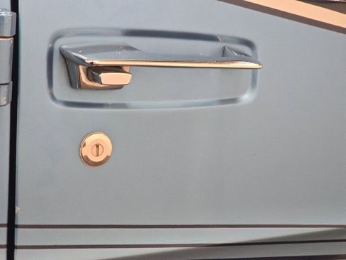 Used 1991 Dodge B2500 image 22