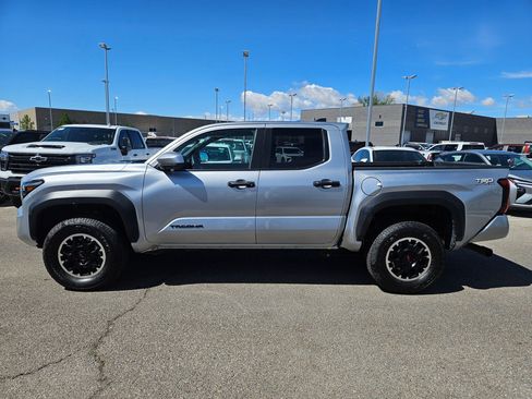 Used 2026 Toyota Tacoma TRD Off-Road AWD/4WD image 7