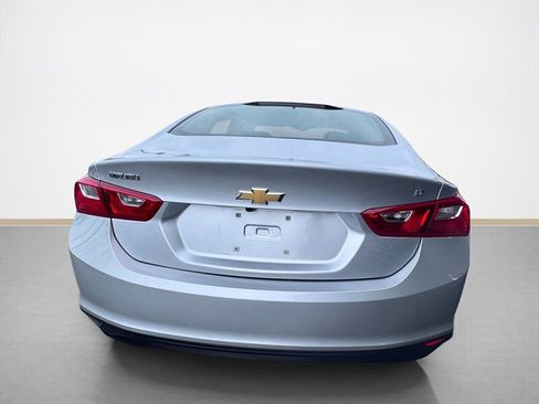 Used 2018 Chevrolet Malibu LT image 5
