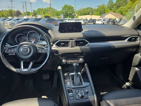 Used 2017 MAZDA CX-5 Touring w/ Preferred Equipment Package AWD/4WD image 12