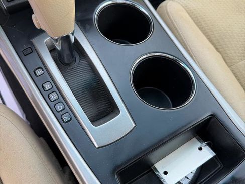 Used 2015 Nissan Altima 2.5 SV w/ Convenience Package image 9