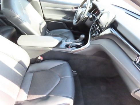 Used 2024 Toyota Camry XSE image 12