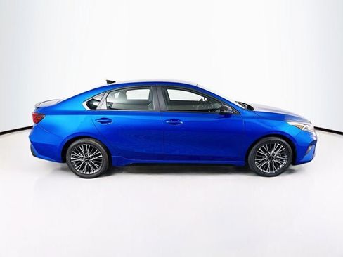 Certified 2023 Kia Forte GT-Line FWD image 4