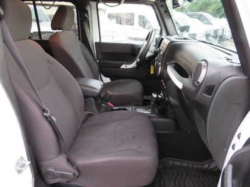 Used 2015 Jeep Wrangler Unlimited Sport w/ Quick Order Package 24S image 14