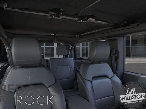 New 2023 Ford Bronco Badlands image 12