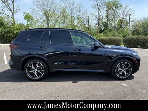 Used 2025 BMW X5 xDrive40i w/ Executive Package image 4