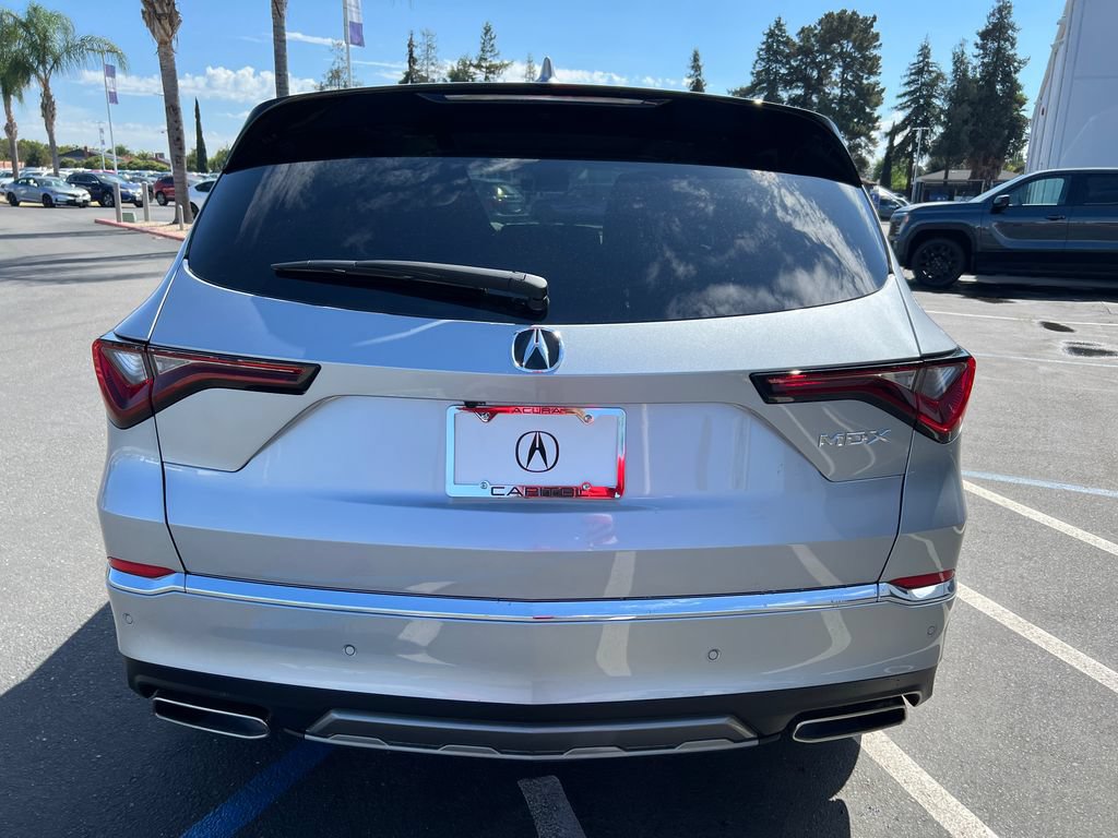 Certified 2026 Acura MDX w/ Technology Package FWD image 10