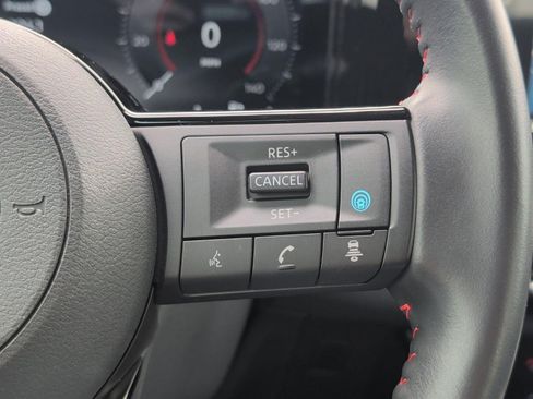 Used 2025 Nissan Kicks SR FWD image 15