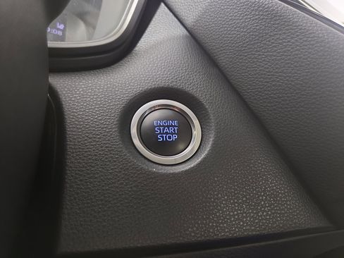 Used 2021 Toyota Corolla LE image 25