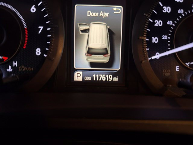 Used 2019 Toyota Sienna XLE FWD image 6