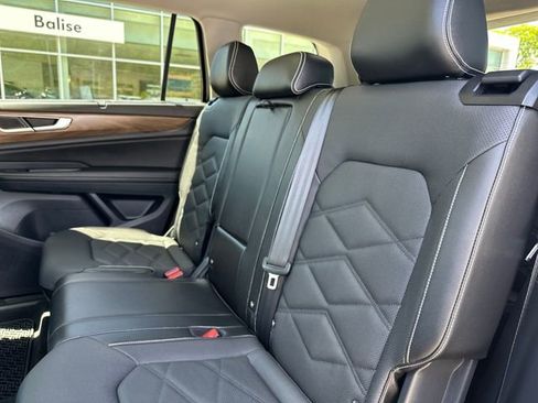 Certified 2024 Volkswagen Atlas SE AWD/4WD image 35