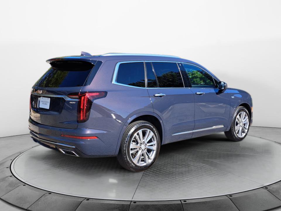 Used 2025 Cadillac XT6 Premium Luxury FWD image 7