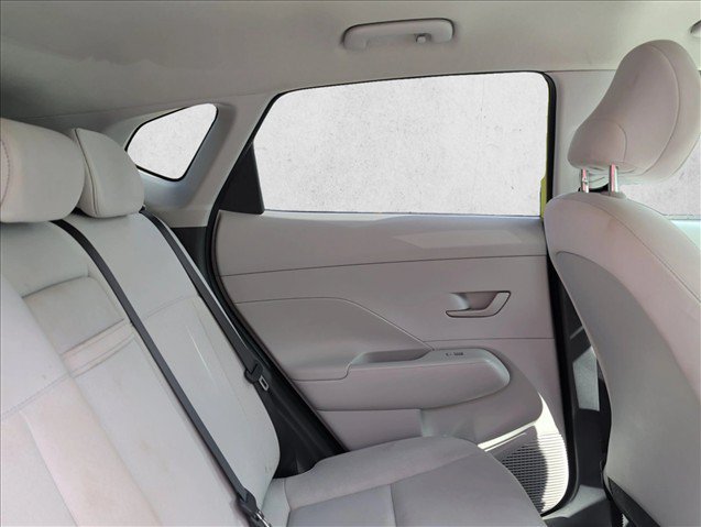 Used 2025 Hyundai Kona SEL AWD/4WD image 24