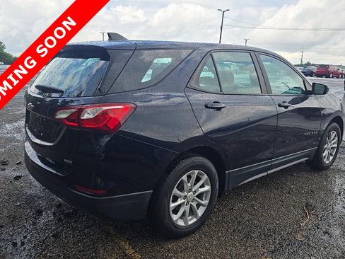 Used 2021 Chevrolet Equinox LS AWD/4WD image 4