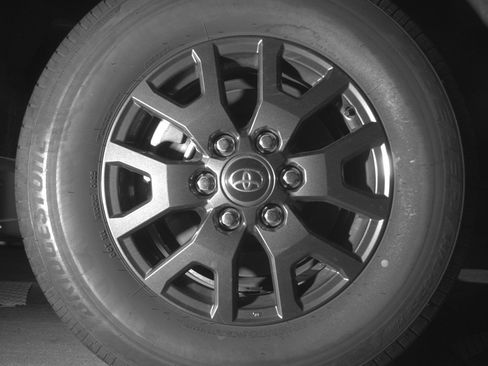 Used 2025 Toyota 4Runner SR5 RWD image 15