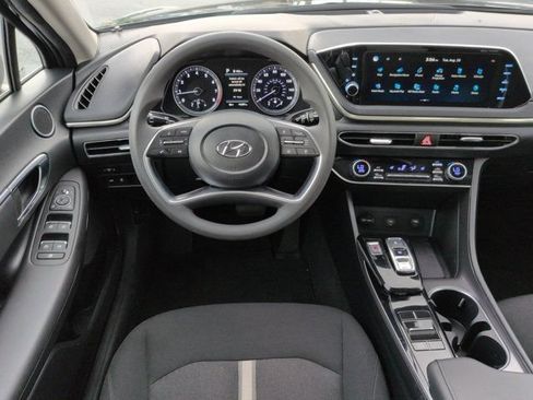 Certified 2023 Hyundai Sonata SEL w/ Preferred Accessory Package FWD image 14