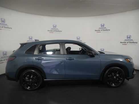 Used 2024 Honda HR-V Sport image 3