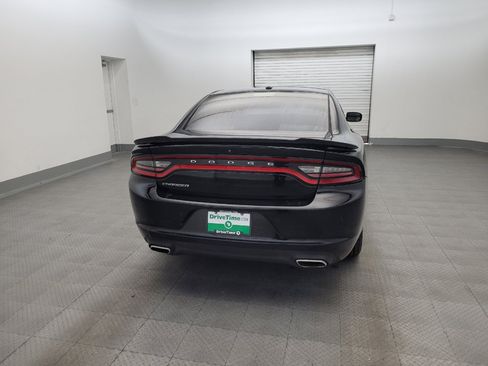 Used 2020 Dodge Charger SXT RWD image 7