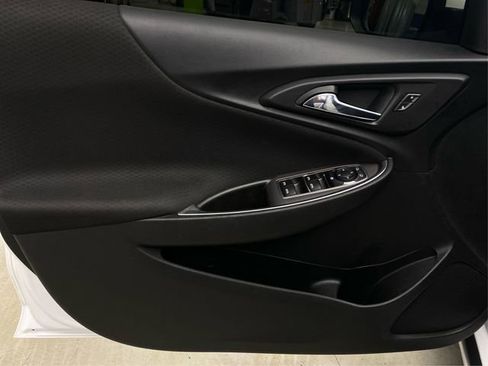 Used 2020 Chevrolet Malibu LT FWD image 23