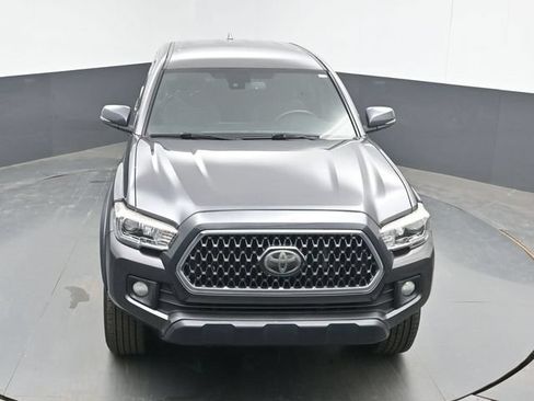 Used 2019 Toyota Tacoma TRD Off-Road AWD/4WD image 14