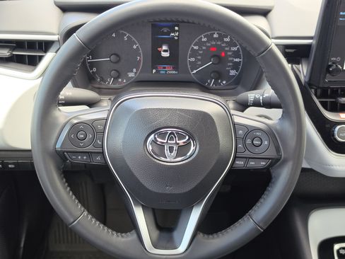 Certified 2025 Toyota Corolla SE FWD image 15