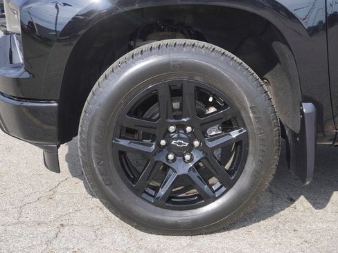 Used 2024 Chevrolet Silverado 1500 Custom w/ Rally Edition AWD/4WD image 10