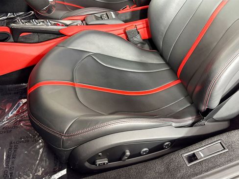 Certified 2021 Ferrari F8 Tributo Base image 18