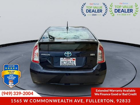 Used 2015 Toyota Prius Three FWD image 2