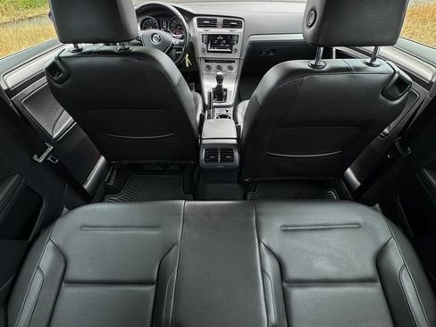 Used 2015 Volkswagen Golf S FWD image 13