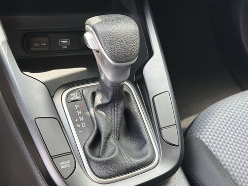Used 2022 Kia Soul LX FWD image 24