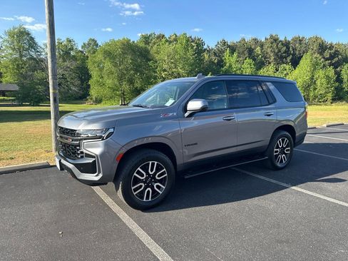Used 2021 Chevrolet Tahoe Z71 w/ Luxury Package image 11