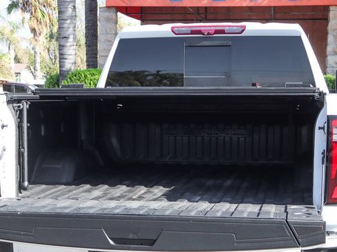 Used 2024 GMC Sierra 2500 Denali w/ Denali Reserve Package AWD/4WD image 8