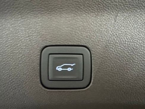 New 2026 GMC Yukon Elevation w/ LPO, Elevation Black Package RWD image 8