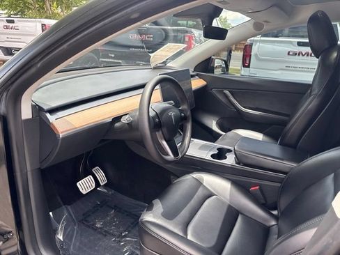 Used 2022 Tesla Model Y Performance AWD/4WD image 13