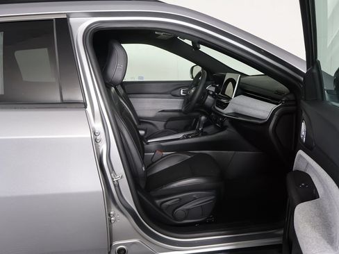 Used 2023 Jeep Compass Latitude AWD/4WD image 26