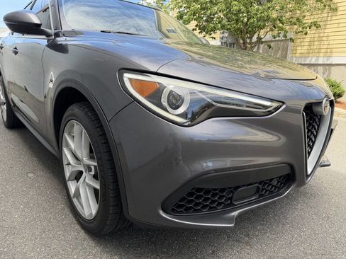 Used 2018 Alfa Romeo Stelvio Ti AWD/4WD image 10