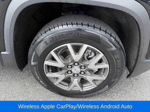 Used 2023 GMC Acadia SLE w/ Driver Convenience Package FWD image 16