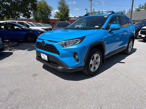 Used 2021 Toyota RAV4 XLE w/ Convenience Package AWD/4WD image 7