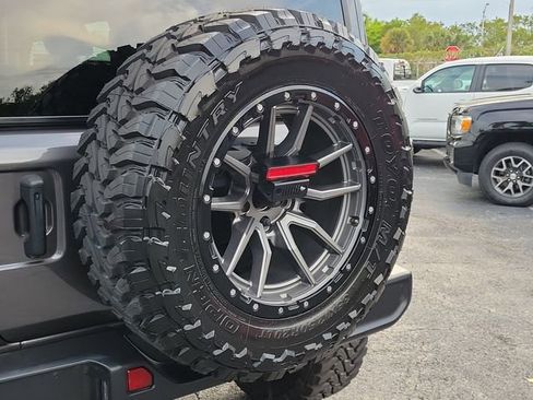 Used 2021 Jeep Wrangler Unlimited Rubicon AWD/4WD image 5