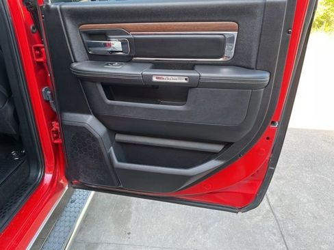 Used 2016 RAM 1500 Laramie AWD/4WD image 16