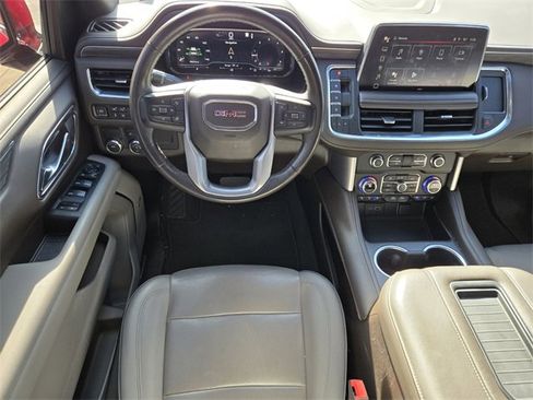 Used 2022 GMC Yukon SLT w/ SLT Premium Package image 13