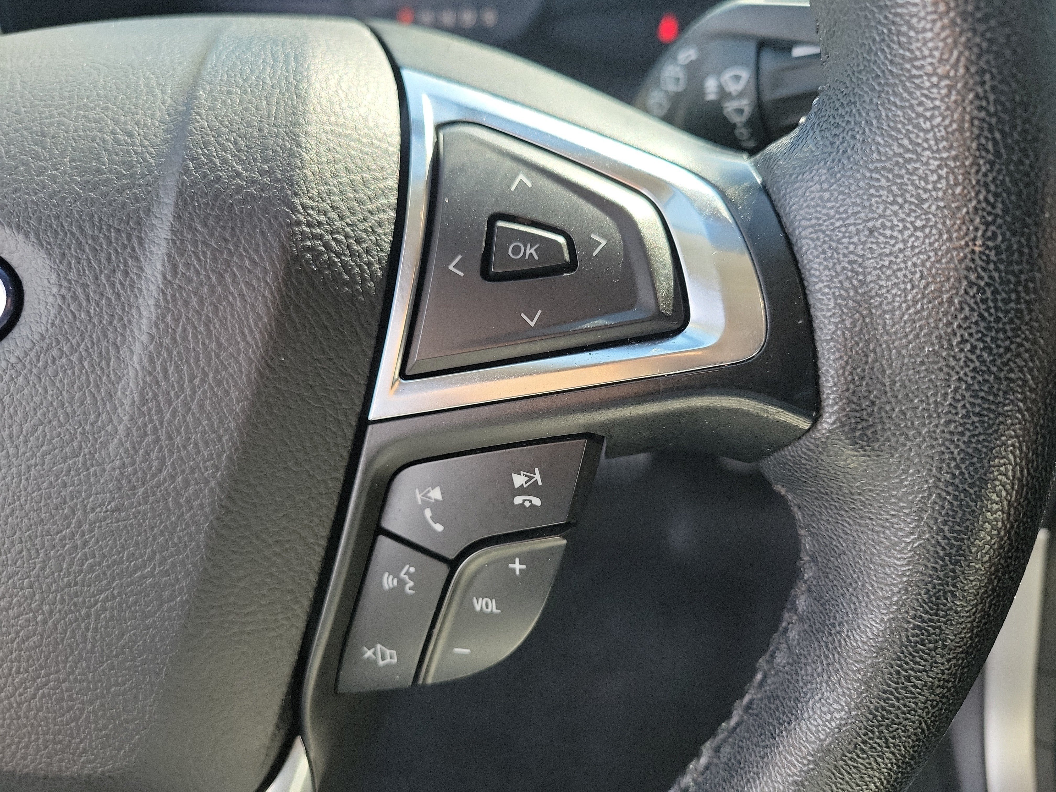 Used 2024 Ford Edge SEL AWD/4WD image 29