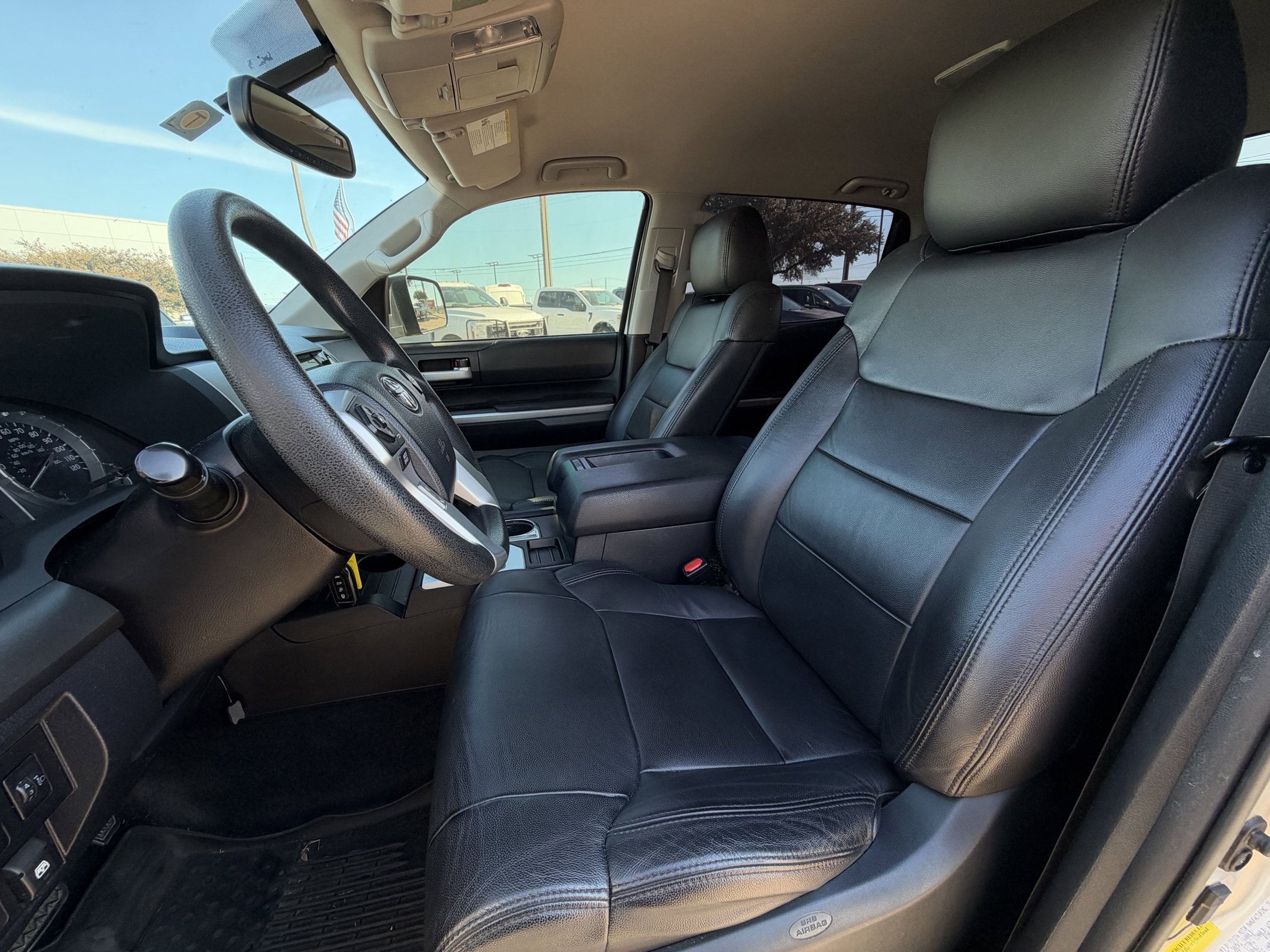 Used 2017 Toyota Tundra SR5 w/ SR5 Upgrade Package RWD image 29
