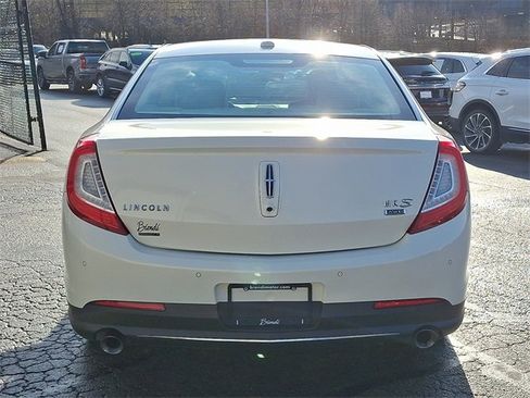 Used 2013 Lincoln MKS AWD image 5