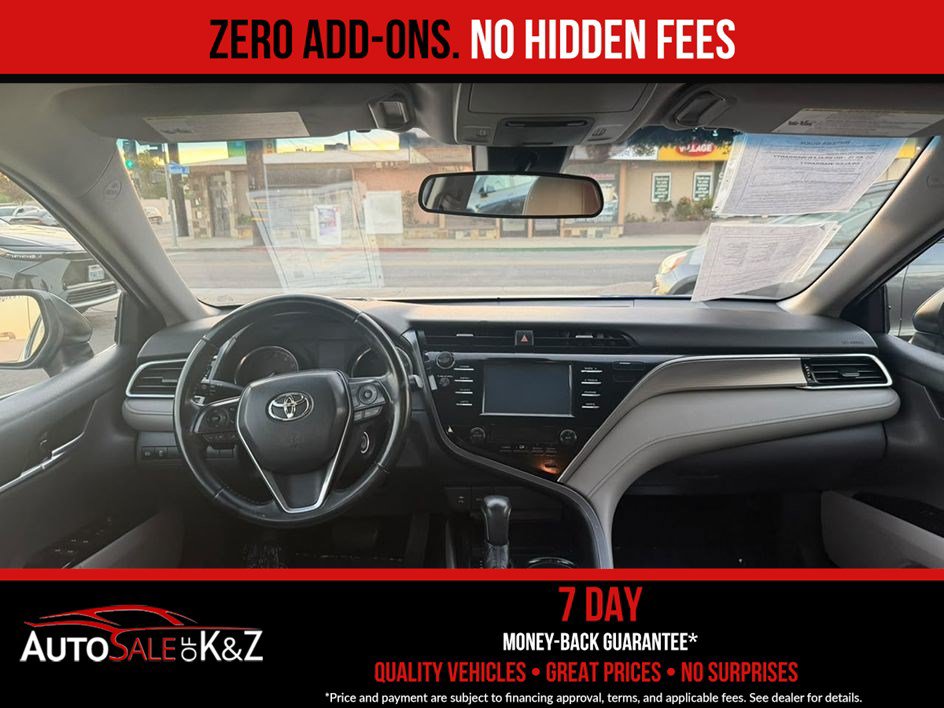 Used 2018 Toyota Camry SE FWD image 25