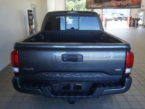 Used 2023 Toyota Tacoma SR AWD/4WD image 13