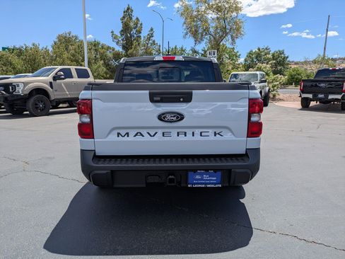 Certified 2025 Ford Maverick Lariat w/ Black Appearance Package AWD/4WD image 5