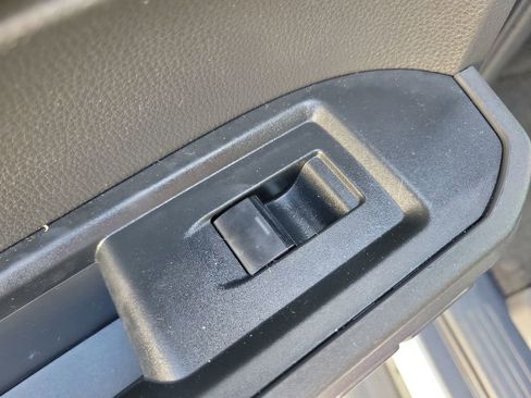 Used 2024 Toyota Tacoma TRD Sport image 13